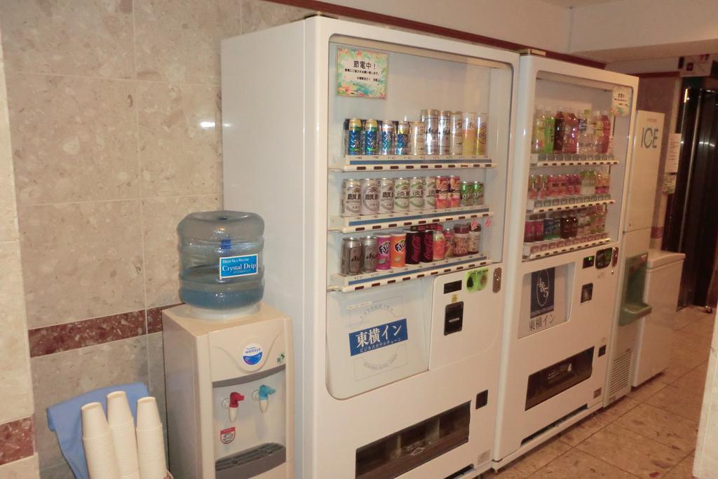 Toyoko Inn Tokyo Shinagawa-Eki Takanawa-Guchi Bagian luar foto