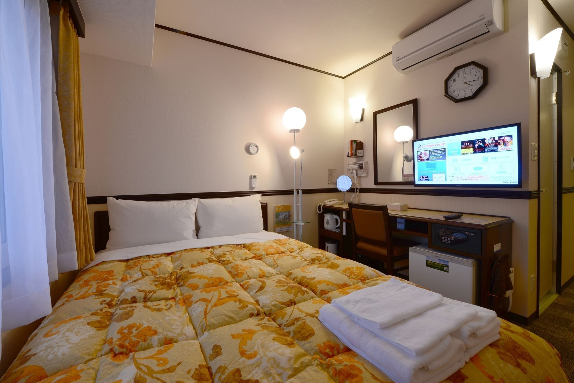 Toyoko Inn Tokyo Shinagawa-Eki Takanawa-Guchi Bagian luar foto