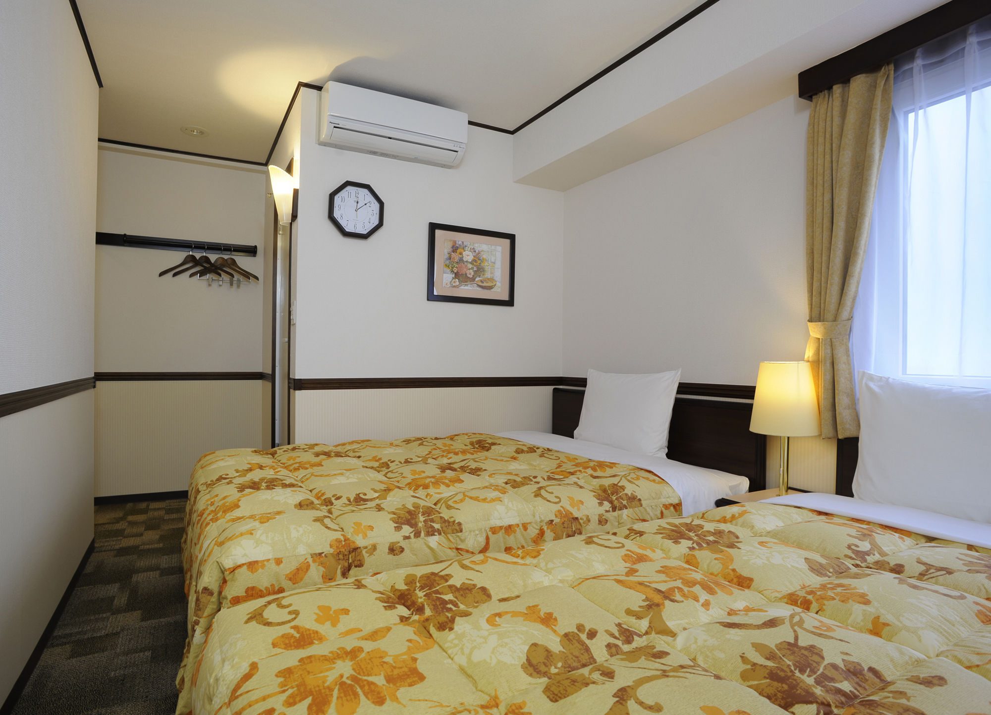Toyoko Inn Tokyo Shinagawa-Eki Takanawa-Guchi Bagian luar foto
